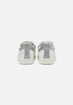 Friboo Disney Frozen Elsa - Sneakers Laag - White -Frib Kleding Winkel 0e48b488ba6246888f99c29543567ec5