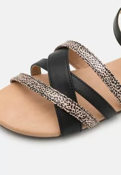 Friboo Sandalen - Black -Frib Kleding Winkel 0fd36b6434e24dd0beca0e398e89fcb3