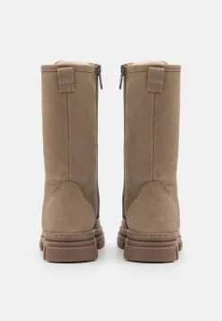 Friboo Leather - Veterlaarzen - Taupe -Frib Kleding Winkel 23bc50c7f52b4fd1a20c6baaa5b1c17d