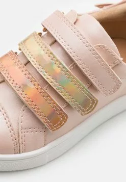 Friboo Sneakers Laag - Pink 11 Friboo Sneakers Laag - Pink -Frib Kleding Winkel 3e38f34574cc4958ab6baec7557c8132