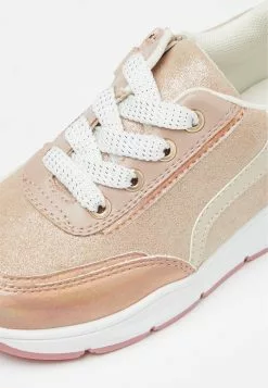 Friboo Sneakers Laag - Rose Gold -Frib Kleding Winkel 7fb2466ac4ff439585a35bd0638e07aa