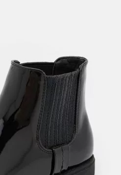 Friboo Korte Laarzen - Black -Frib Kleding Winkel aa2cfb8bbabf4428a25966a5fa0a3cd4