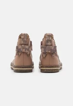 Friboo Korte Laarzen - Pink -Frib Kleding Winkel ae51742407984e3db512d84298cb5ffd