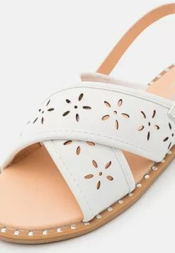 Friboo Sandalen - White -Frib Kleding Winkel b9a67facf70a46b8bdd6f90745f5f9f5