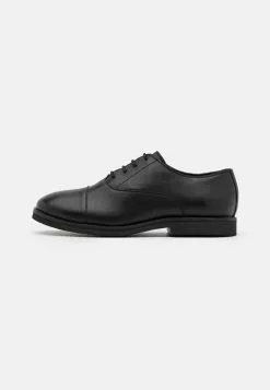 Friboo Leather - Veterschoenen - Black